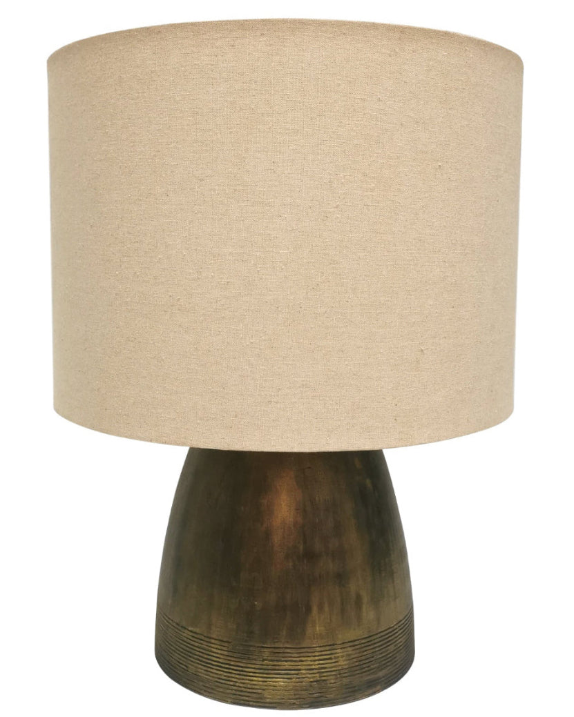 LÁMPARA DE MESA BASE RESINA